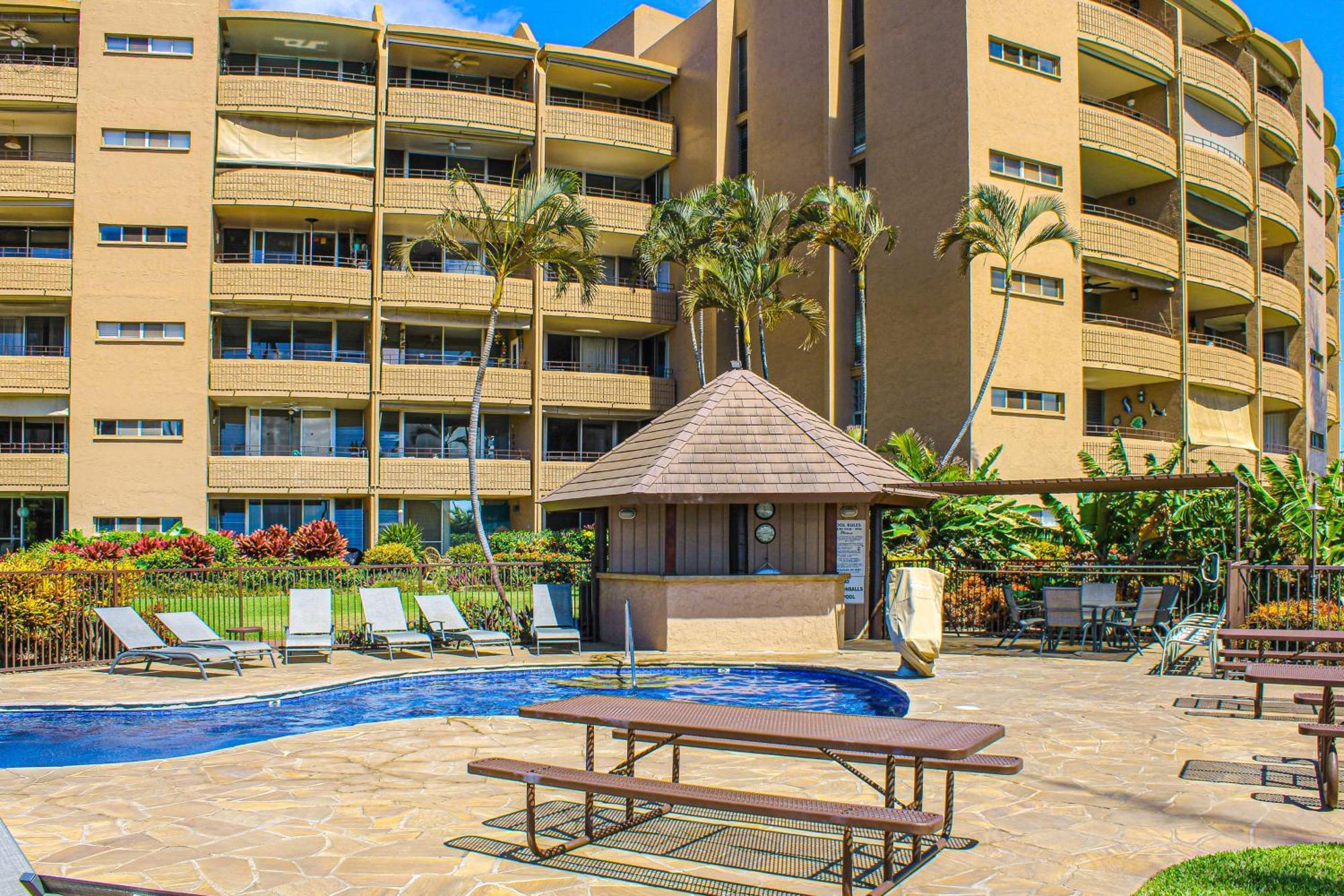 Island Sands Resort Maui Room photo
