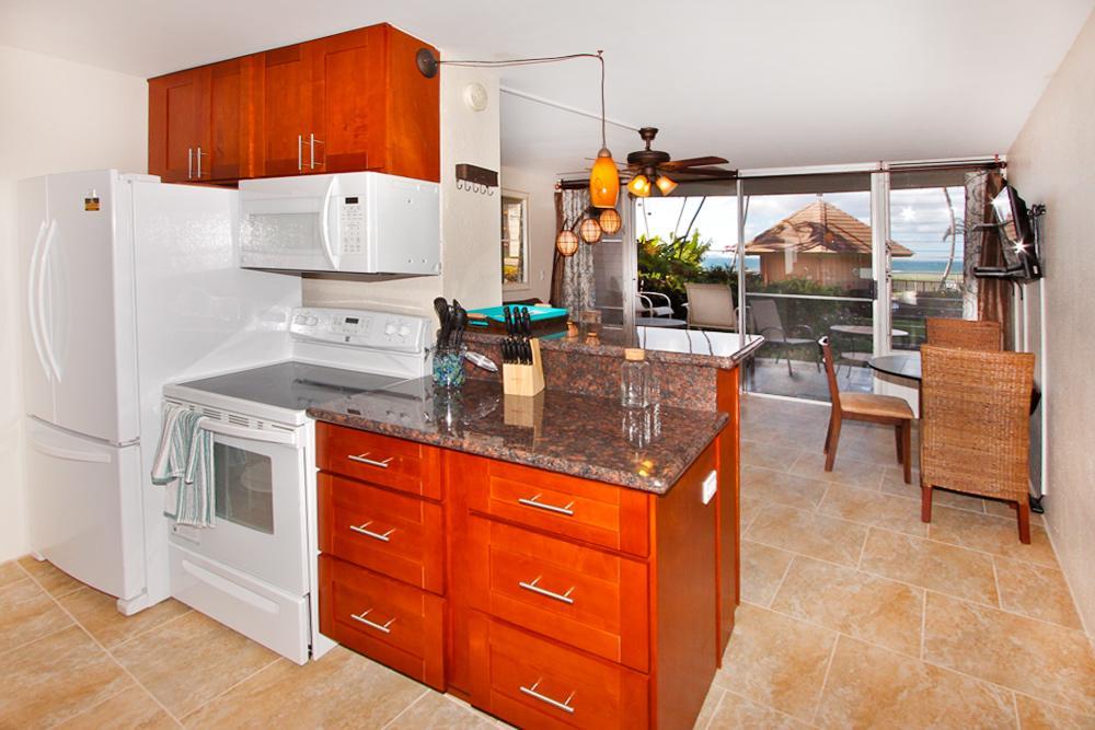 Island Sands Resort Maui Exterior photo